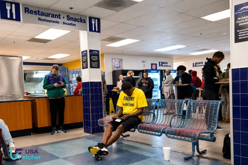 Passenger seating and snack area inside the Atlanta Bus Station waiting terminal