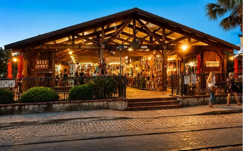 River Street Marketplace Savannah